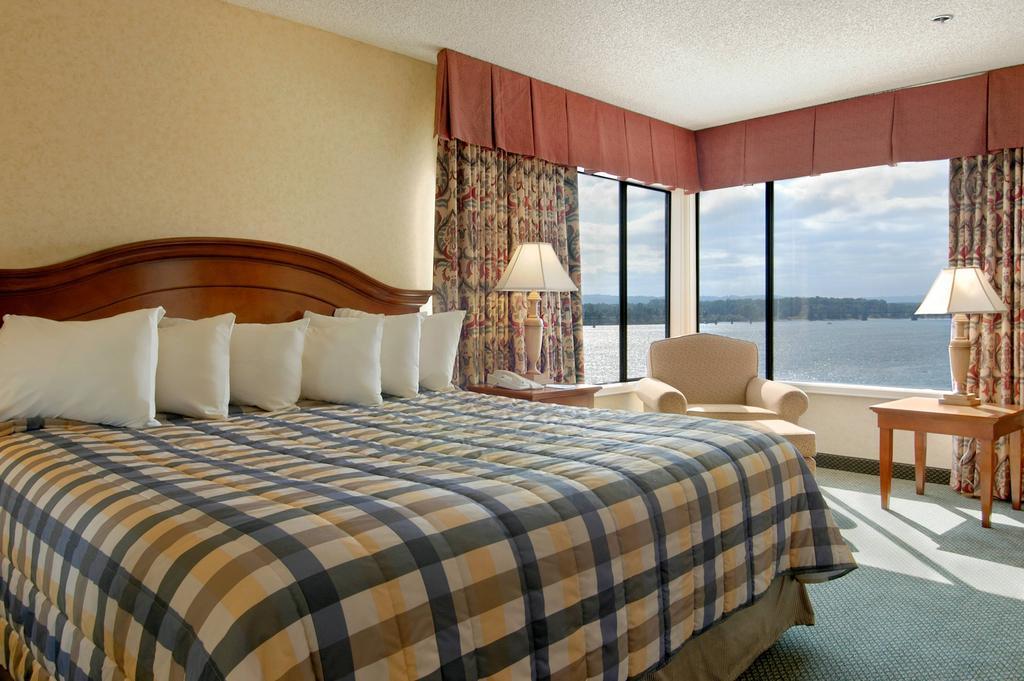 Red Lion Hotel Vancouver At The Quay Портленд Номер фото